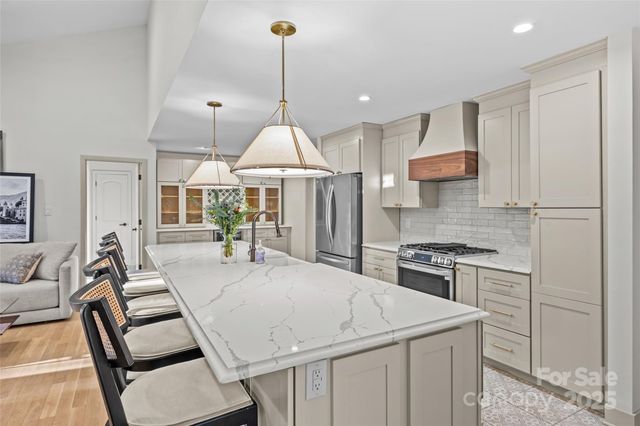 4808 Crooked Oak Lane, Charlotte, NC 28226