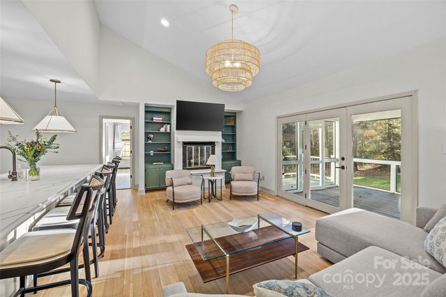 4808 Crooked Oak Lane, Charlotte, NC 28226