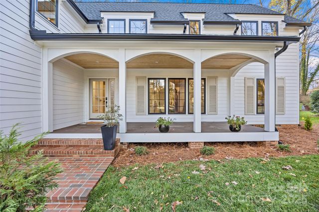 4808 Crooked Oak Lane, Charlotte, NC 28226