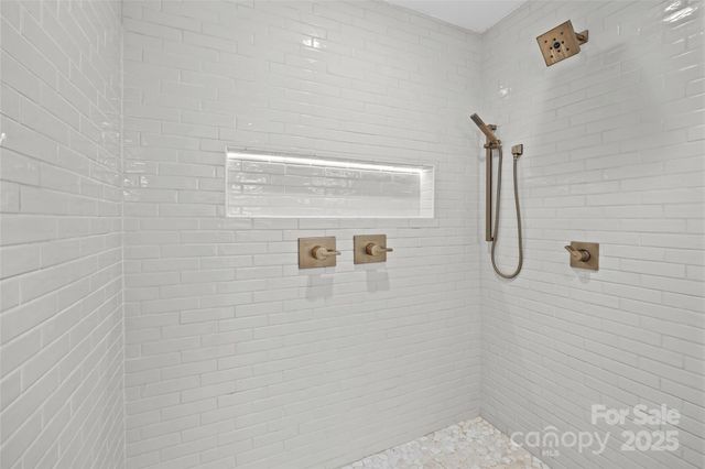 4808 Crooked Oak Lane, Charlotte, NC 28226