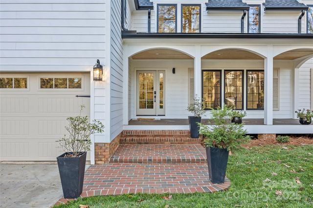 4808 Crooked Oak Lane, Charlotte, NC 28226