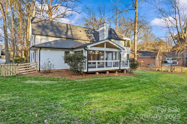 4808 Crooked Oak Lane, Charlotte, NC 28226