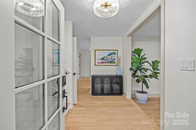 4808 Crooked Oak Lane, Charlotte, NC 28226