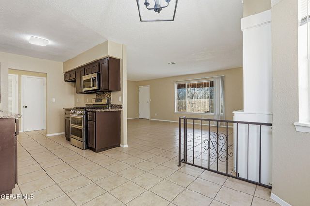 701 CENTENNIAL Drive, El Paso, TX 79912