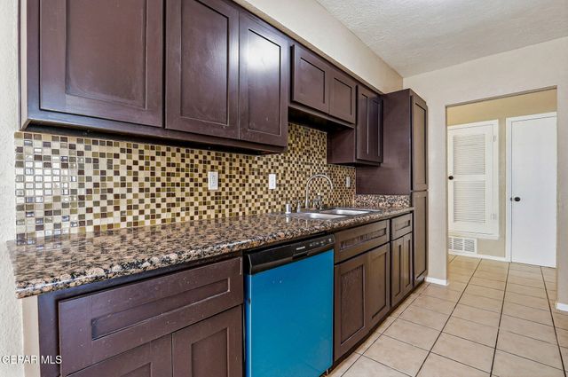 701 CENTENNIAL Drive, El Paso, TX 79912