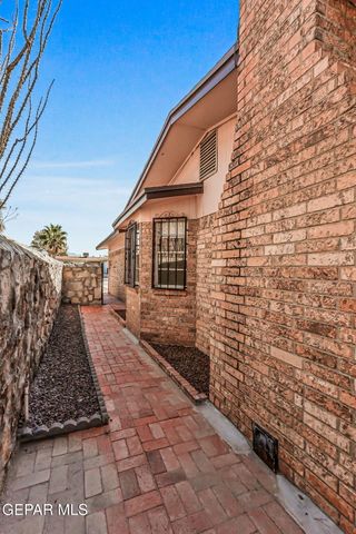 701 CENTENNIAL Drive, El Paso, TX 79912
