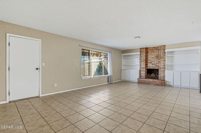 701 CENTENNIAL Drive, El Paso, TX 79912