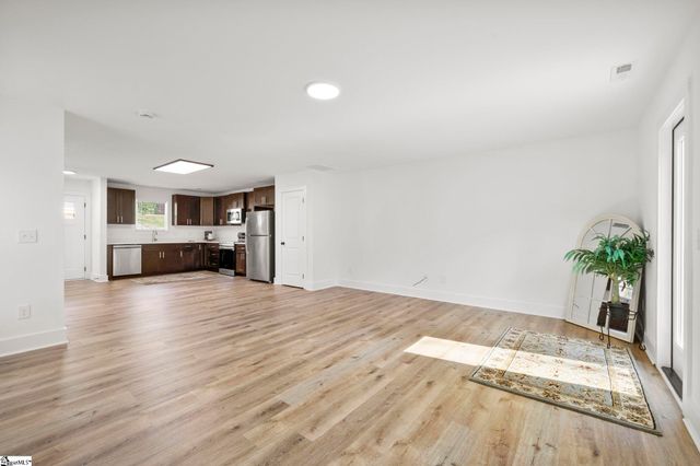 7 Robin Hood Road, Taylors, SC 29687