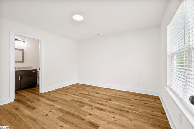 7 Robin Hood Road, Taylors, SC 29687