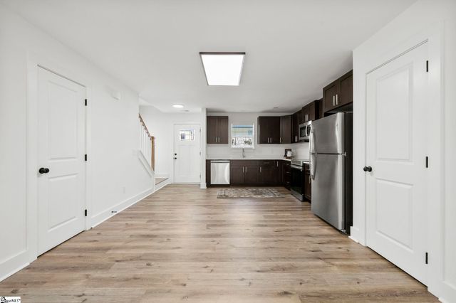 7 Robin Hood Road, Taylors, SC 29687