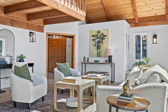 688 Calabasas Road, Watsonville, CA 95076