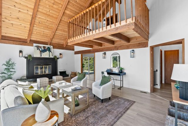 688 Calabasas Road, Watsonville, CA 95076