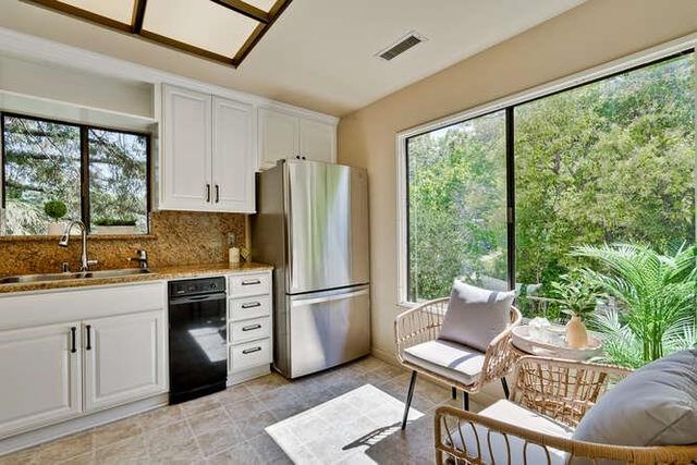 425 N El Camino Real 203, San Mateo, CA 94401