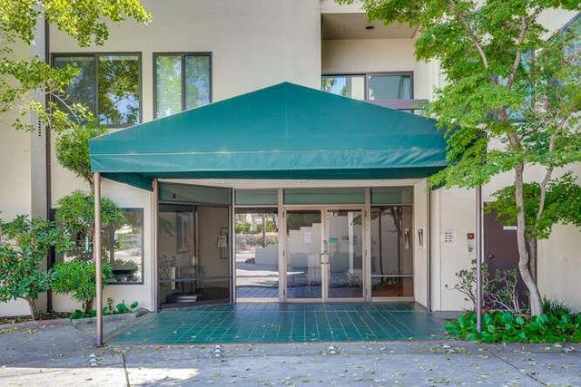 425 N El Camino Real 203, San Mateo, CA 94401