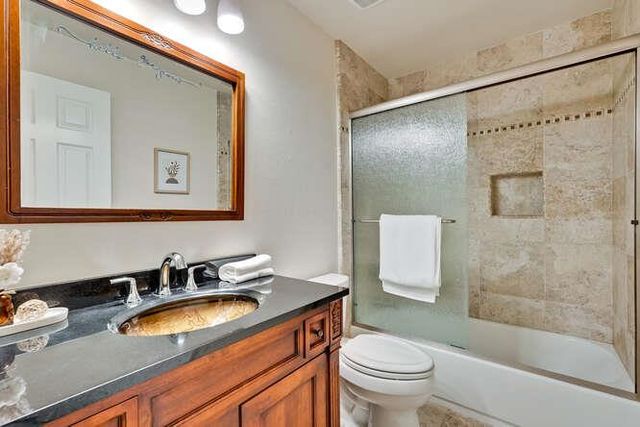 425 N El Camino Real 203, San Mateo, CA 94401