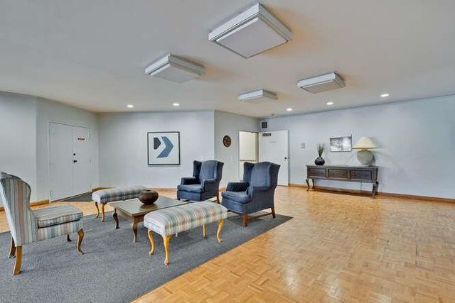 425 N El Camino Real 203, San Mateo, CA 94401