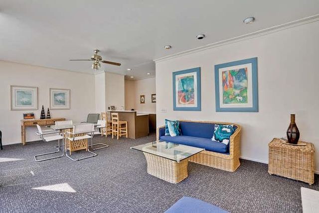 425 N El Camino Real 203, San Mateo, CA 94401