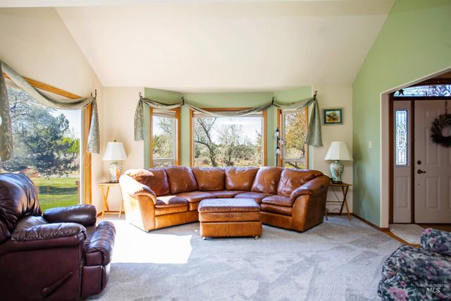 3228 Meadow Ridge Lane, Twin Falls, ID 83301