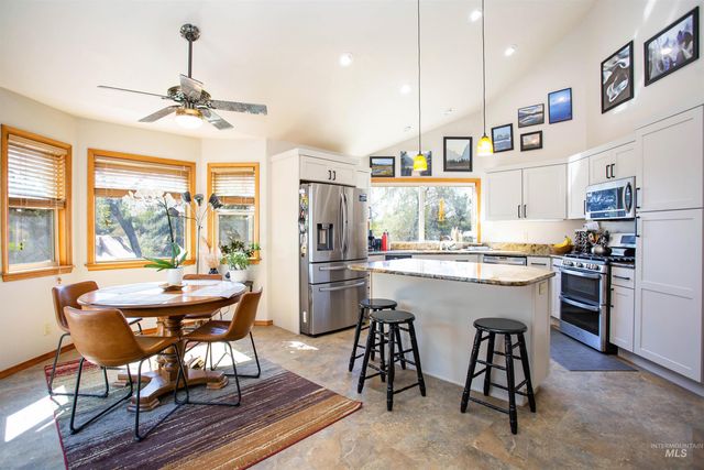 3228 Meadow Ridge Lane, Twin Falls, ID 83301