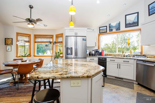 3228 Meadow Ridge Lane, Twin Falls, ID 83301