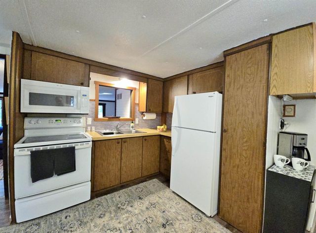 N4823 PEPPLER LANE, Wild Rose, WI 54984