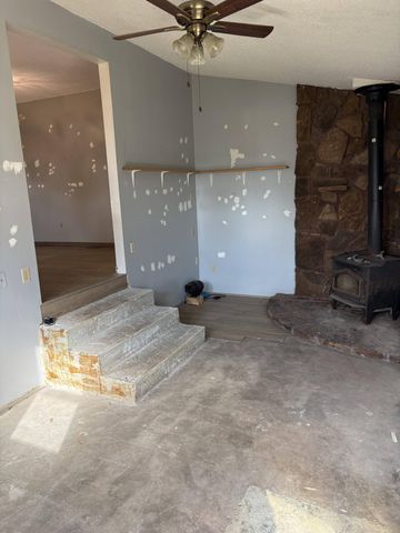 316 W Highway Dd, Miller, MO 65707