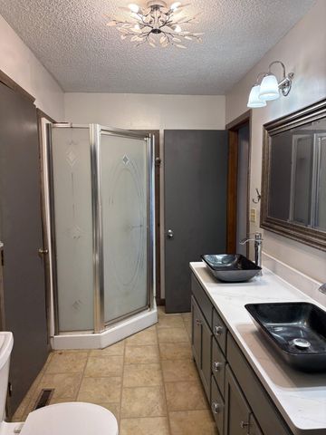 316 W Highway Dd, Miller, MO 65707