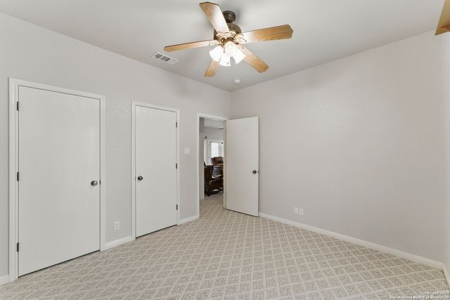 163 Montesito, Floresville, TX 78114