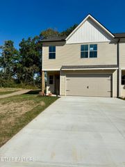 1818 Bennett Village Drive, Maryville, TN 37804
