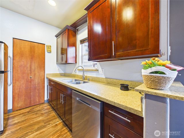 1108 S 207th Street, Seatac, WA 98198