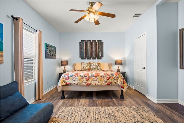 627 Sandy Lane, Port Aransas, TX 78373