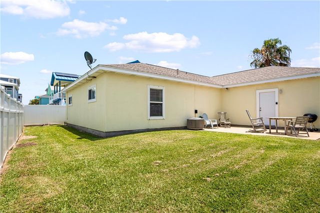 627 Sandy Lane, Port Aransas, TX 78373