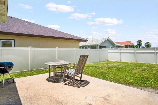 627 Sandy Lane, Port Aransas, TX 78373