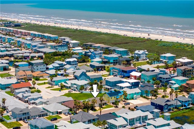 627 Sandy Lane, Port Aransas, TX 78373