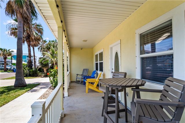 627 Sandy Lane, Port Aransas, TX 78373