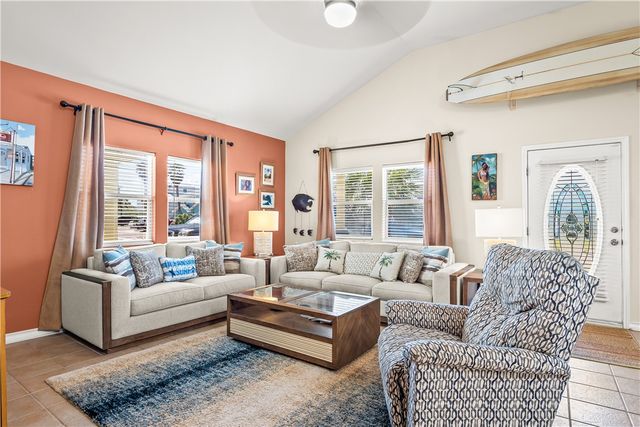 627 Sandy Lane, Port Aransas, TX 78373