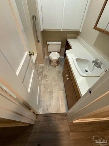 115 Carolyn Way, Pensacola, FL 32505