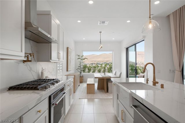 11115 Rolling Vista Drive, Las Vegas, NV 89135
