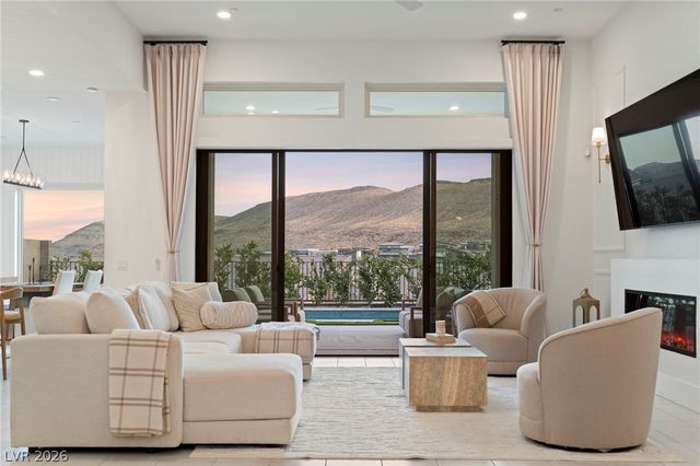 11115 Rolling Vista Drive, Las Vegas, NV 89135