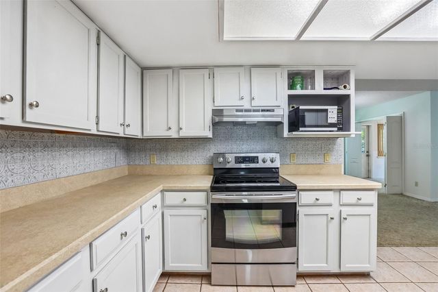 6540 FOXMOOR DRIVE, Zephyrhills, FL 33542