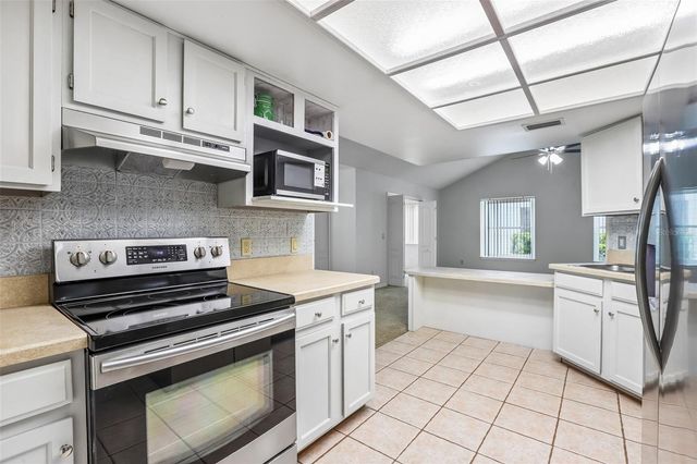 6540 FOXMOOR DRIVE, Zephyrhills, FL 33542