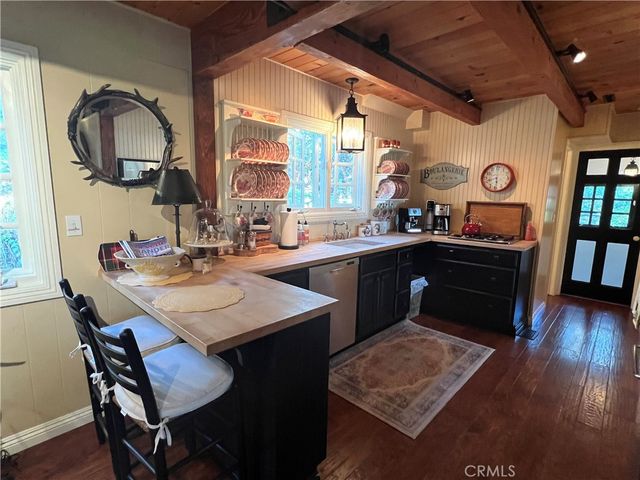 28972 North Shore Road, Lake Arrowhead, CA 92352