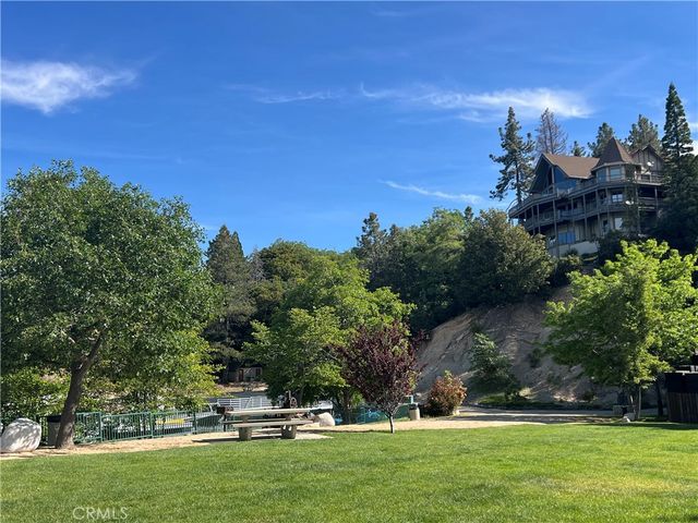 28972 North Shore Road, Lake Arrowhead, CA 92352