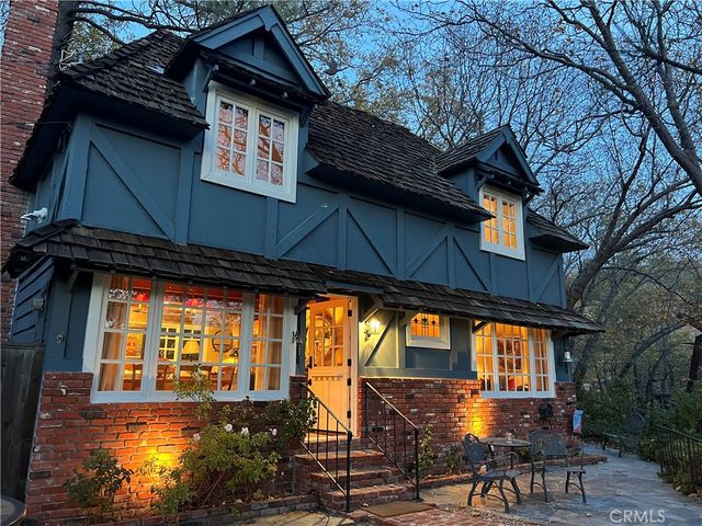 28972 North Shore Road, Lake Arrowhead, CA 92352