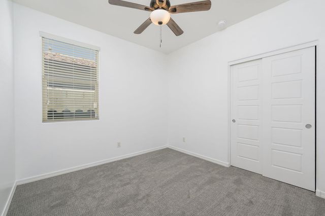 8536 S 40th Glen, Laveen, AZ 85339