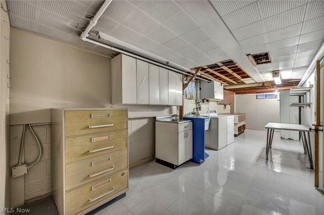 1030 Hillsdale Avenue, Lorain, OH 44052
