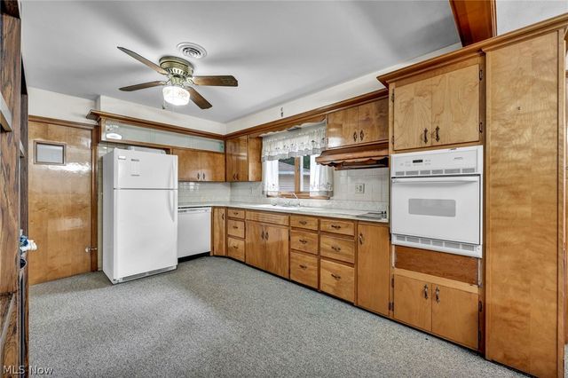 1030 Hillsdale Avenue, Lorain, OH 44052