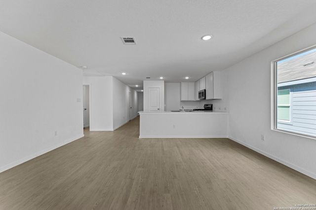 1807 Wood Warbler, New Braunfels, TX 78130