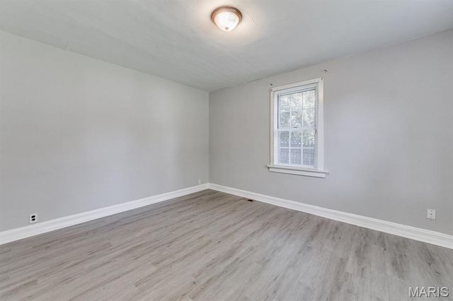 7014 Raymond Avenue, University City, MO 63130