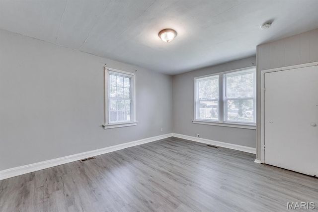7014 Raymond Avenue, University City, MO 63130